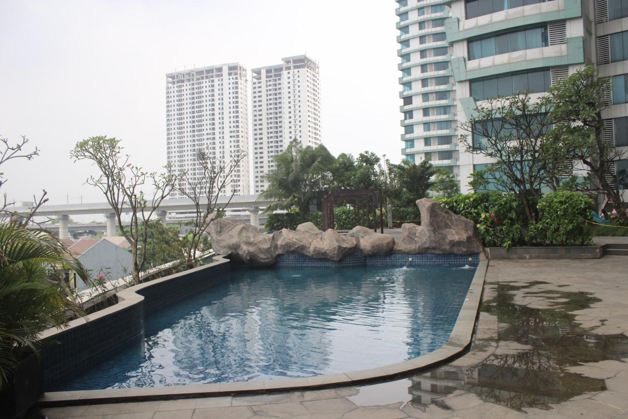 Apartemen Cozy Grand Kamala Lagoon By Pelita Bekasi